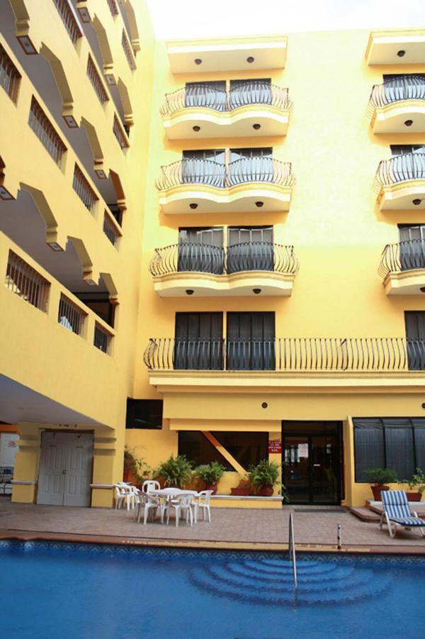 Grand Royal Tampico Hotel Exterior foto